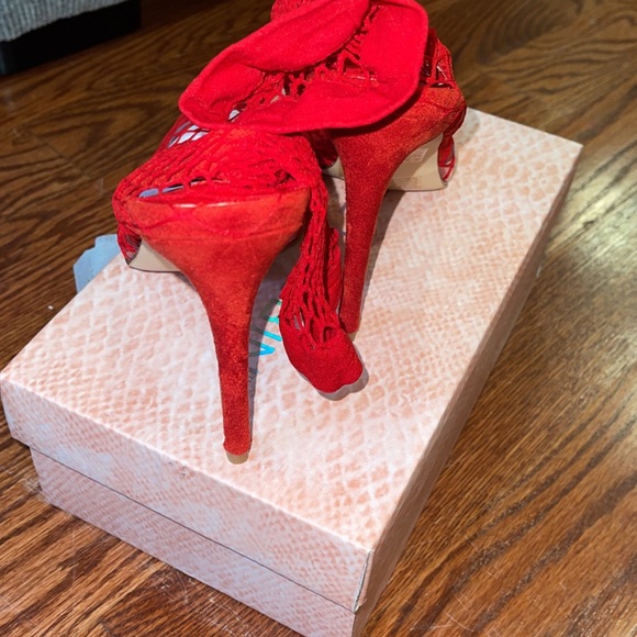 Brand new red ankle fishnet shoe - Picture 2 of 4